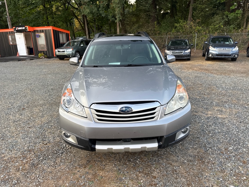 Photo 2 of this SUBARU OUTBACK