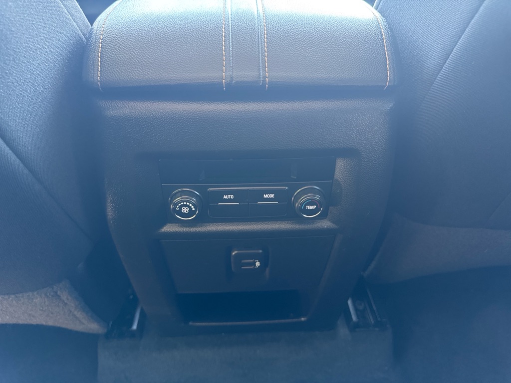 Photo 13 of this CHEVROLET TRAVERSE