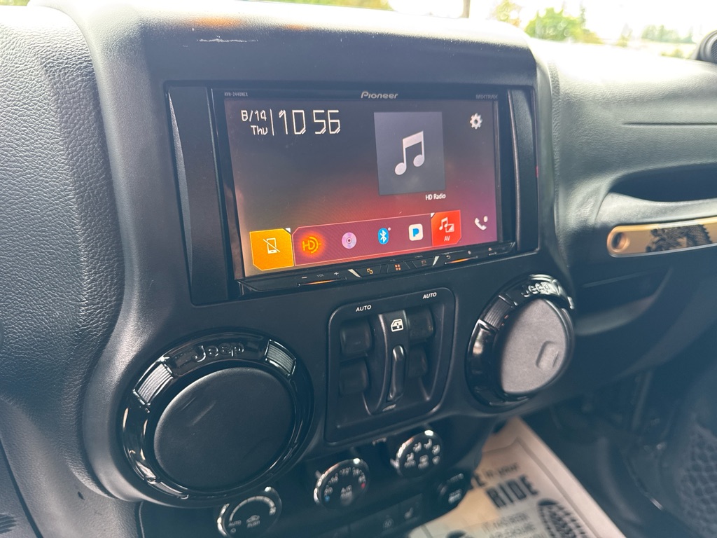 Photo 14 of this JEEP WRANGLER UNLIMI