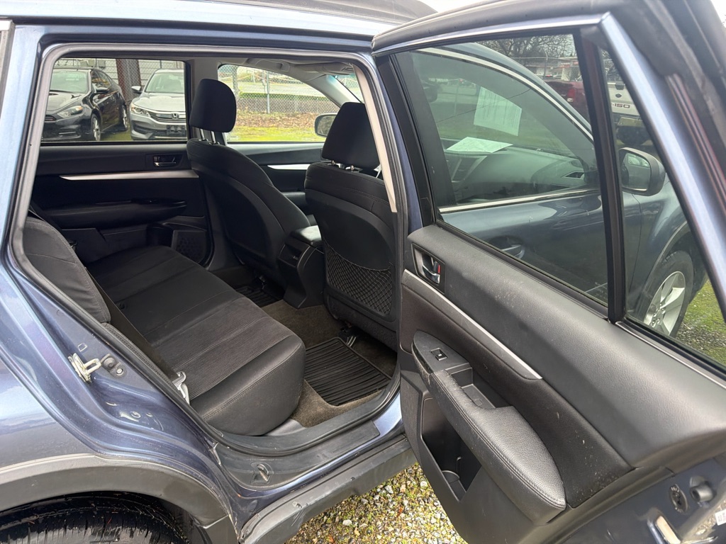 Photo 8 of this SUBARU OUTBACK