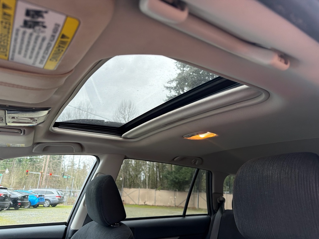 Photo 12 of this SUBARU OUTBACK