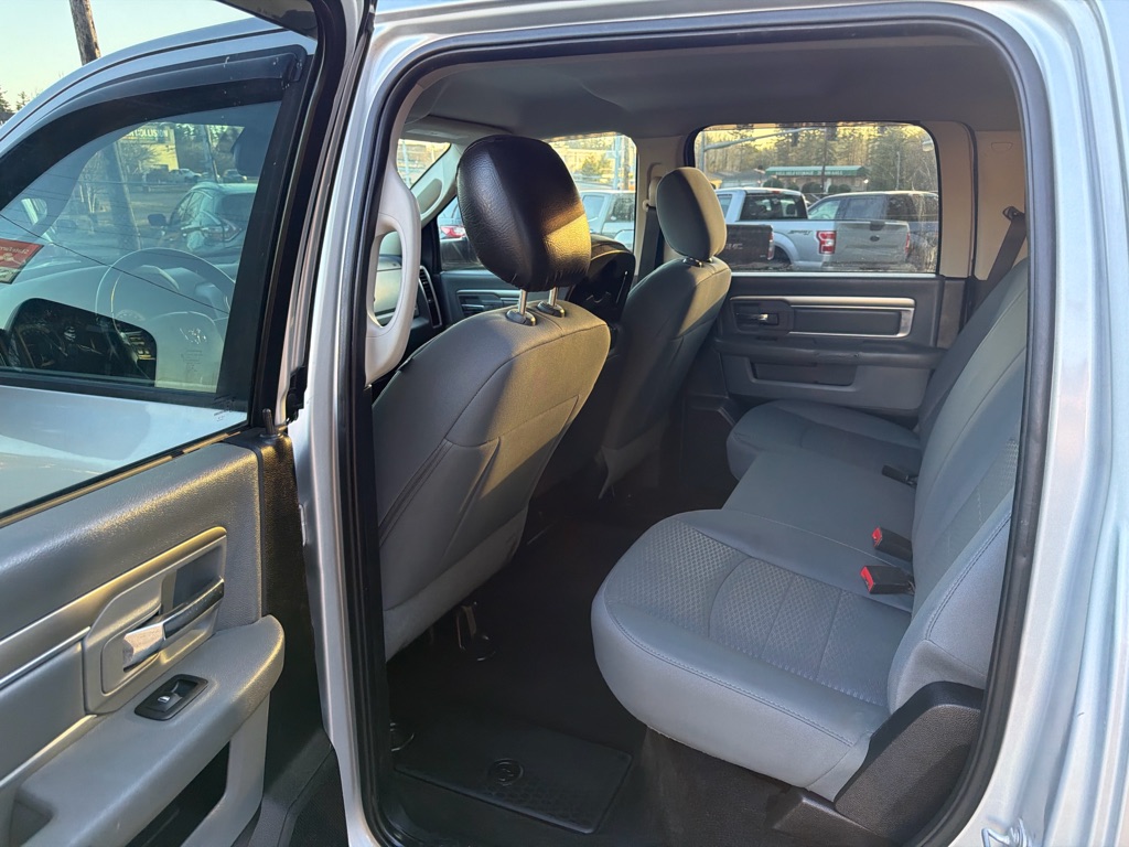 Photo 7 of this RAM 1500