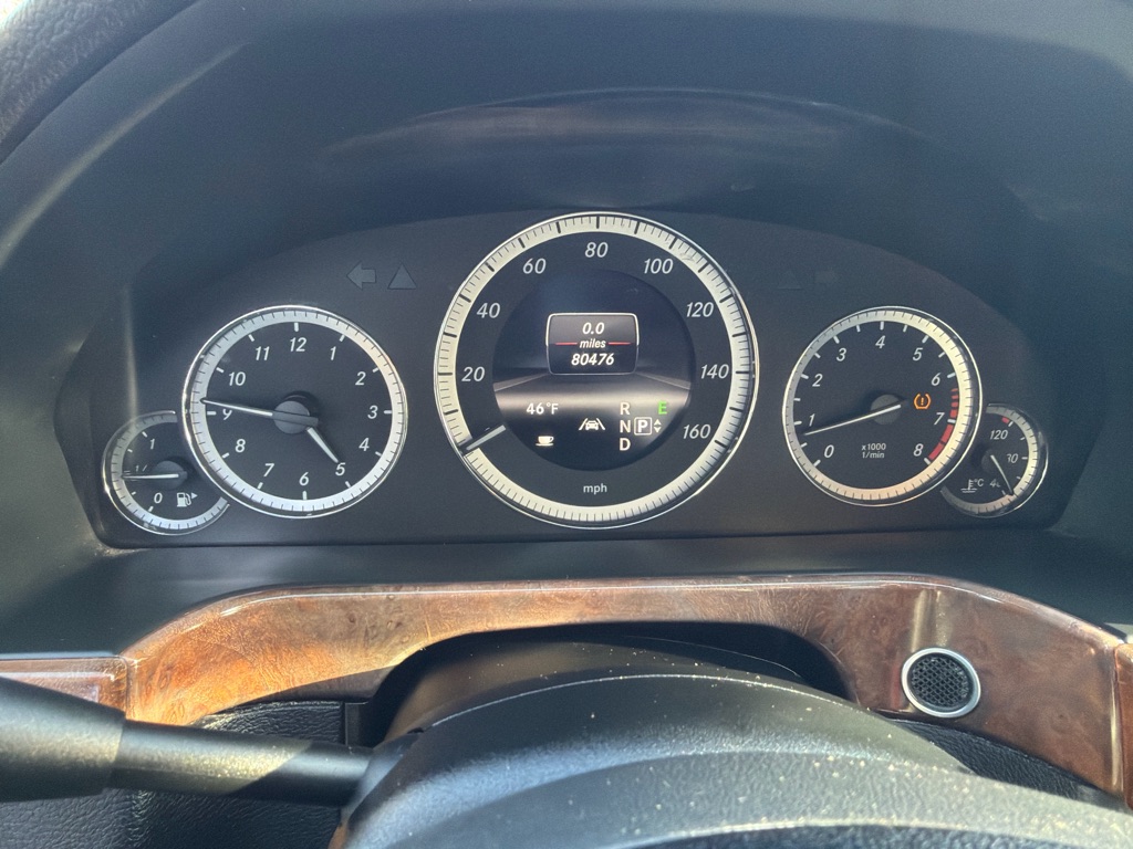 Photo 14 of this MERCEDES-BENZ E-CLASS