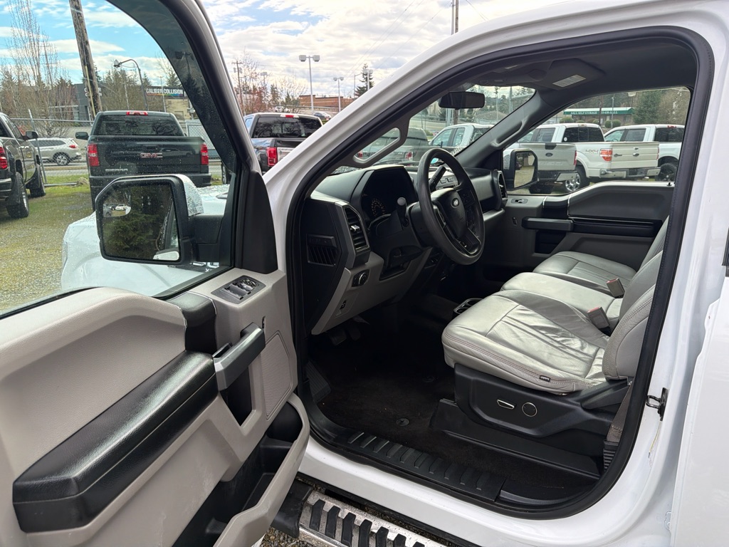 Photo 10 of this FORD F150