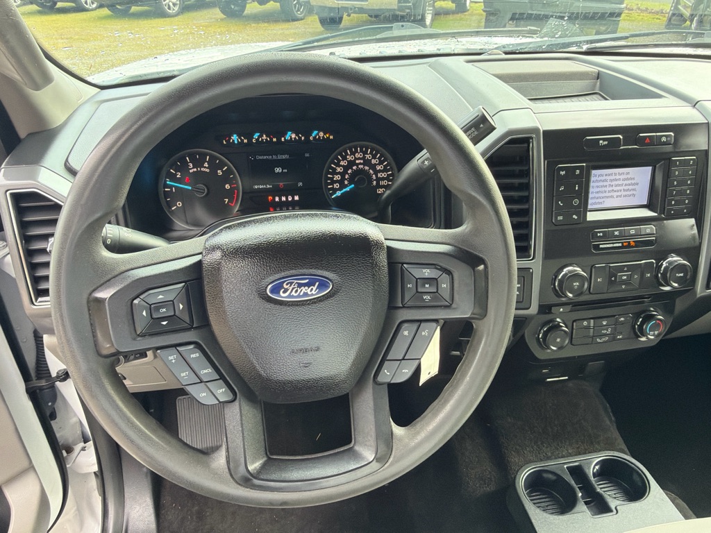 Photo 12 of this FORD F150