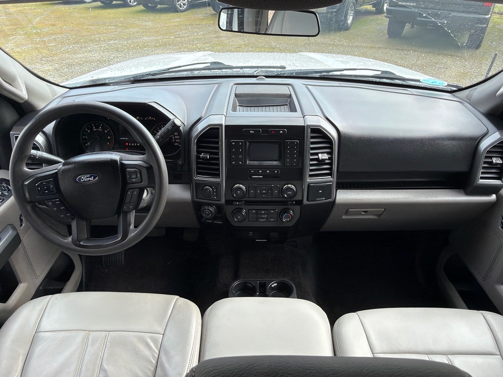 Photo 11 of this FORD F150