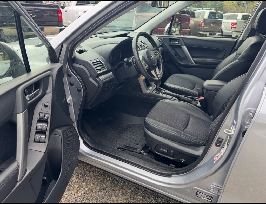 Photo 6 of this SUBARU FORESTER