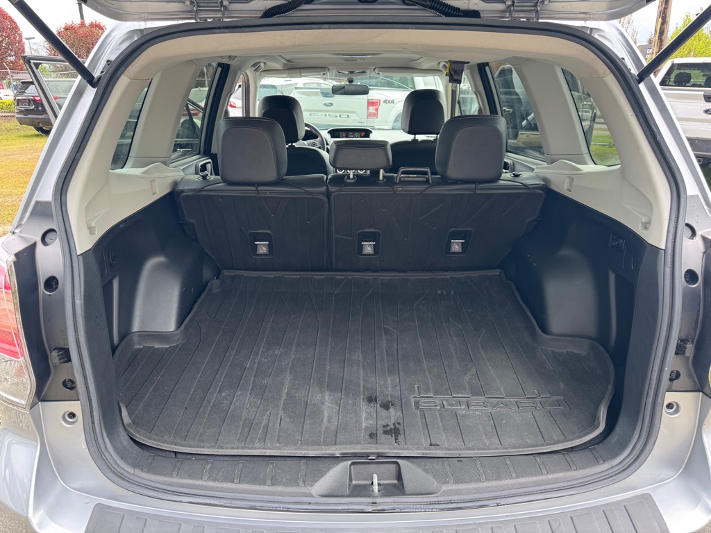 Photo 10 of this SUBARU FORESTER