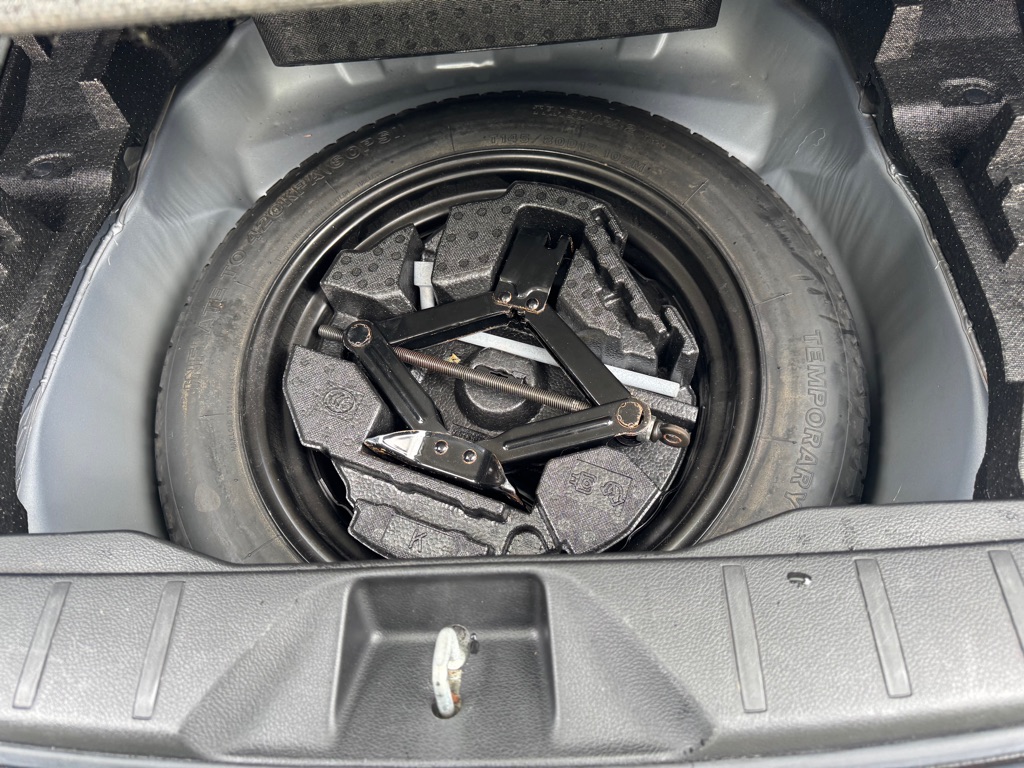 Photo 11 of this SUBARU FORESTER