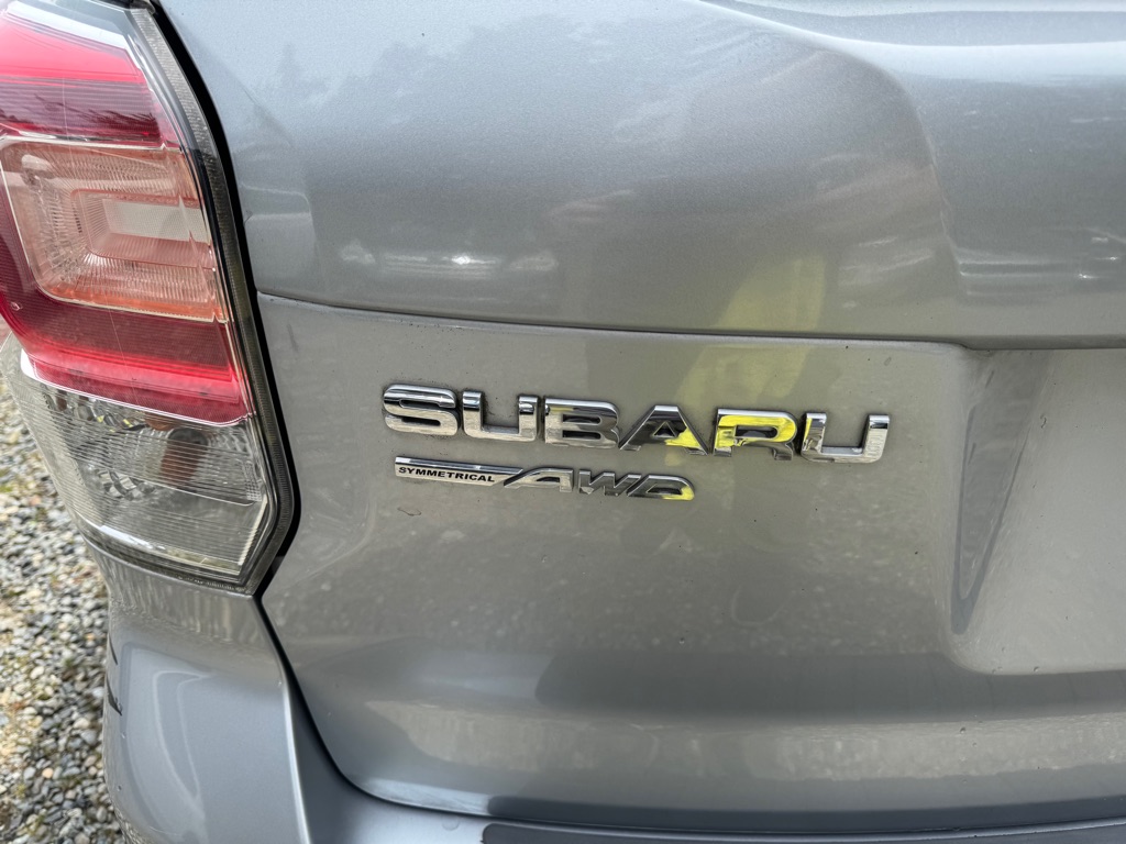 Photo 14 of this SUBARU FORESTER