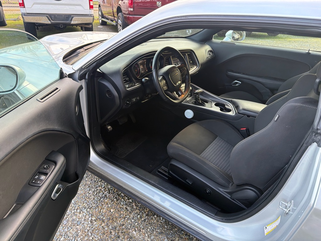 Photo 8 of this DODGE CHALLENGER