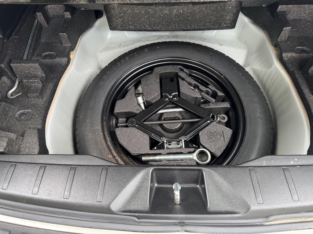 Photo 16 of this SUBARU FORESTER