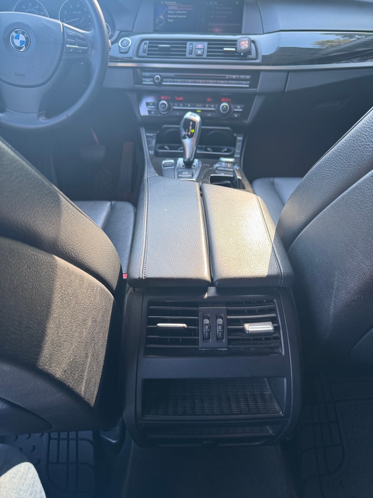 Photo 9 of this BMW 535