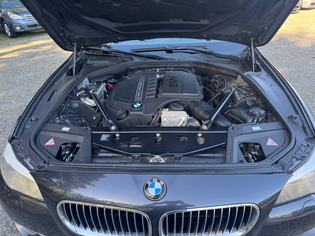 Photo 14 of this BMW 535