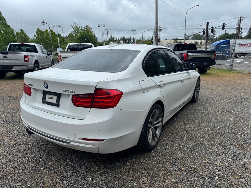 Photo 4 of this BMW 328