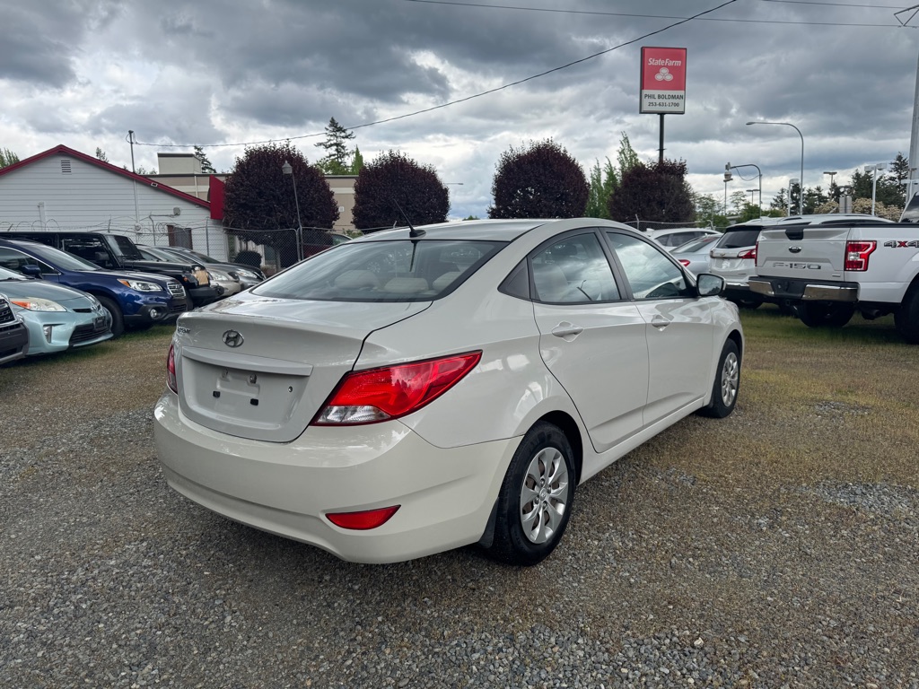 Photo 4 of this HYUNDAI ACCENT