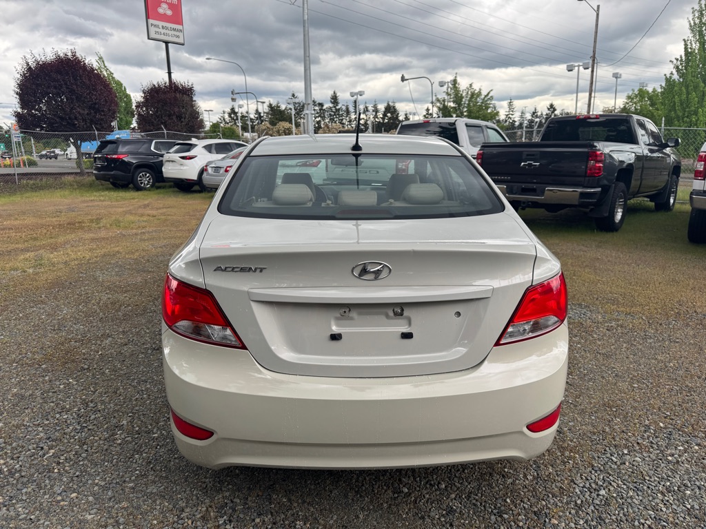 Photo 6 of this HYUNDAI ACCENT