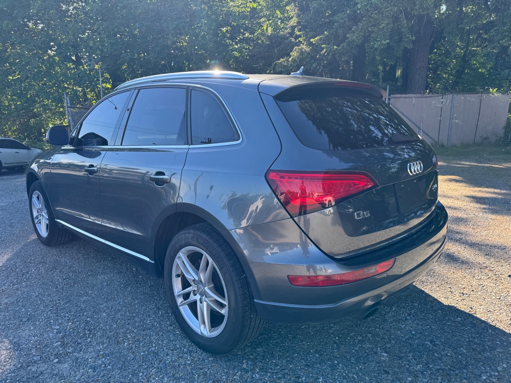 Photo 5 of this AUDI Q5