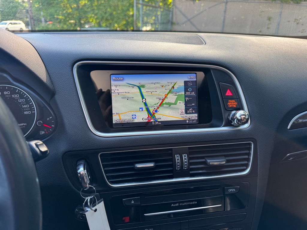 Photo 10 of this AUDI Q5