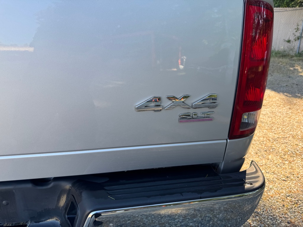 Photo 12 of this DODGE RAM 1500