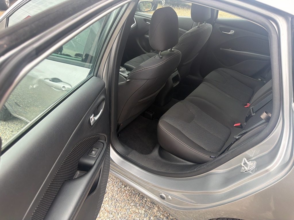 Photo 7 of this DODGE DART