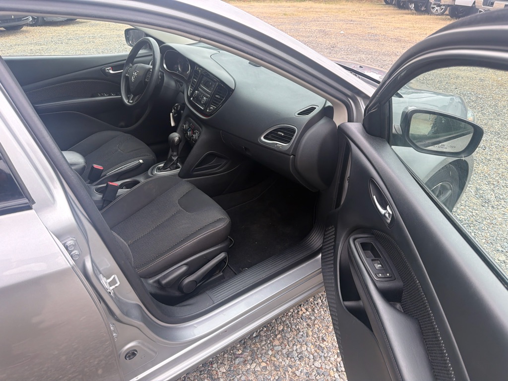 Photo 9 of this DODGE DART