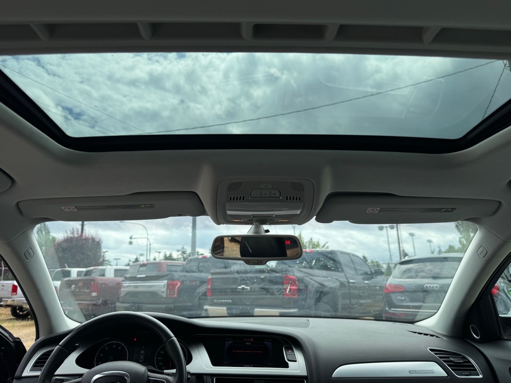 Photo 10 of this AUDI A4