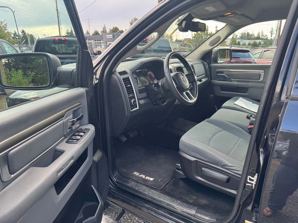 Photo 7 of this RAM 1500