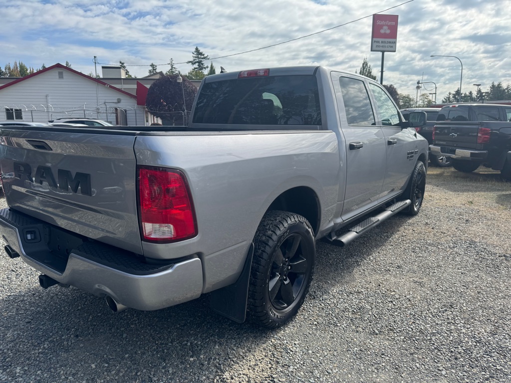 Photo 3 of this RAM 1500 CLASSIC