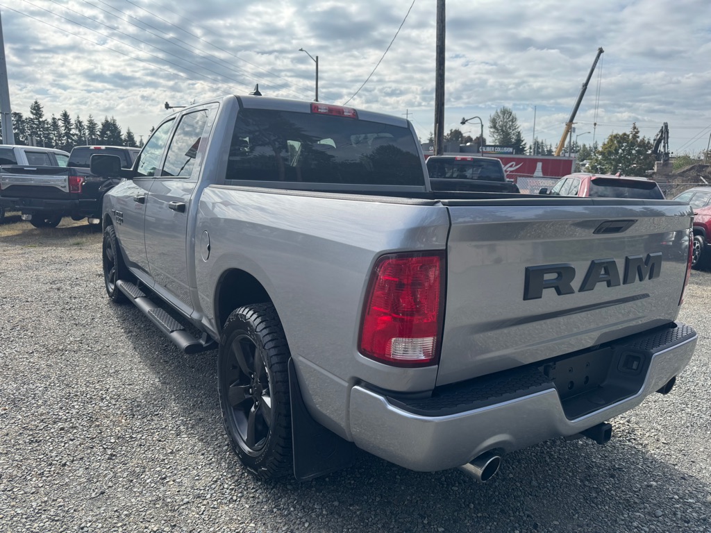 Photo 5 of this RAM 1500 CLASSIC