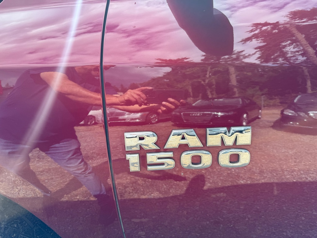 Photo 13 of this RAM 1500