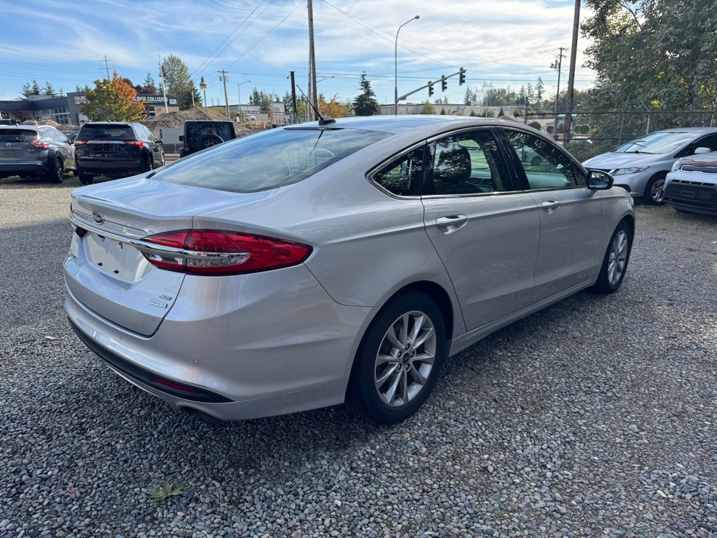 Photo 4 of this FORD FUSION