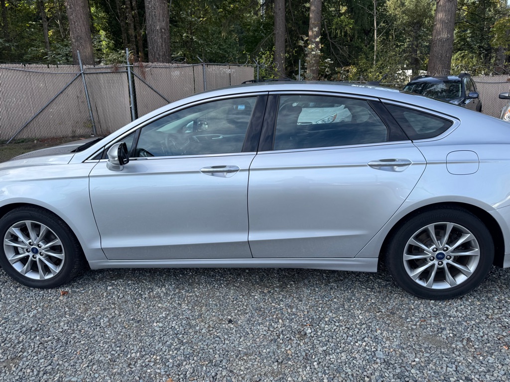 Photo 7 of this FORD FUSION