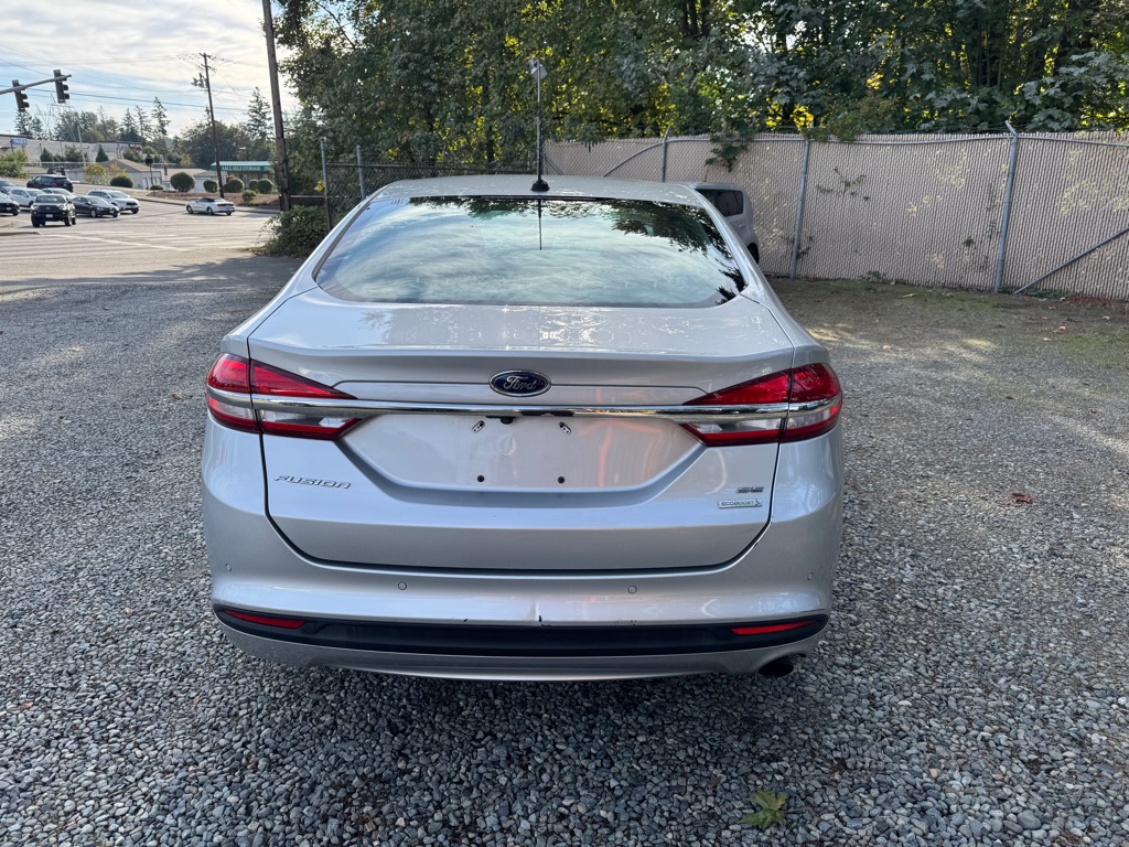 Photo 5 of this FORD FUSION