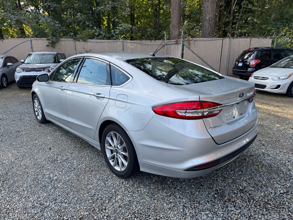 Photo 6 of this FORD FUSION