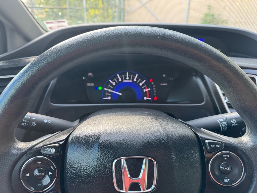 Photo 12 of this HONDA CIVIC