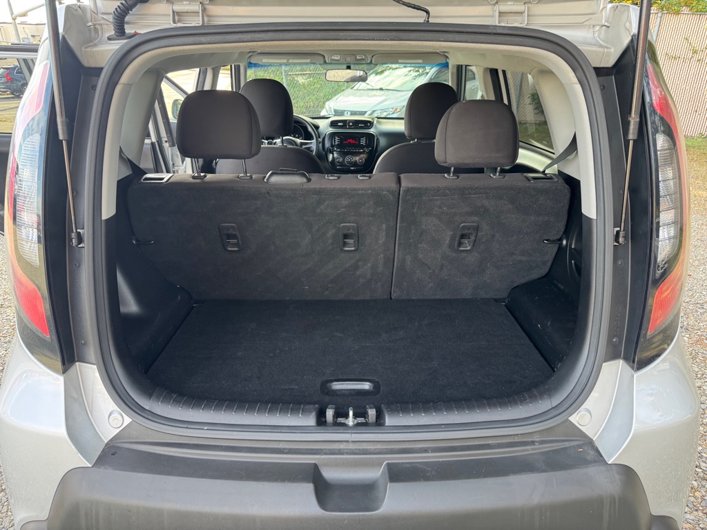Photo 12 of this KIA SOUL