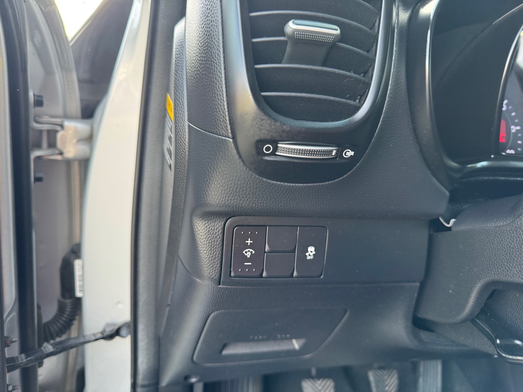 Photo 18 of this KIA SOUL