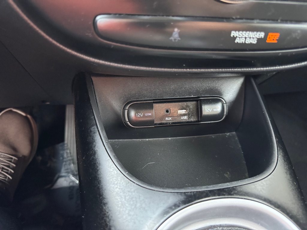 Photo 17 of this KIA SOUL