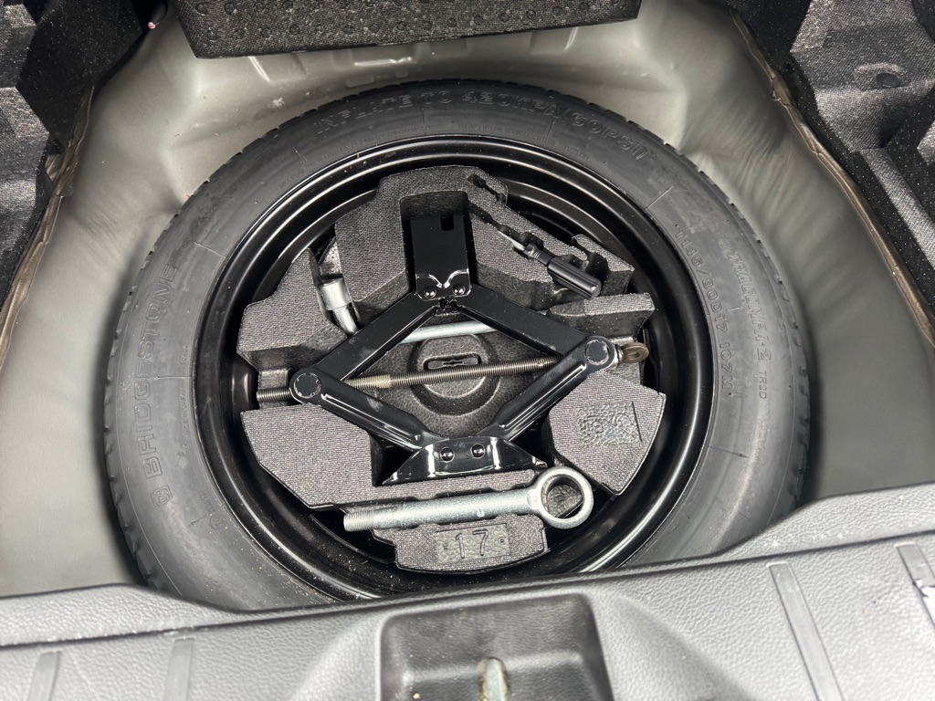 Photo 20 of this SUBARU FORESTER