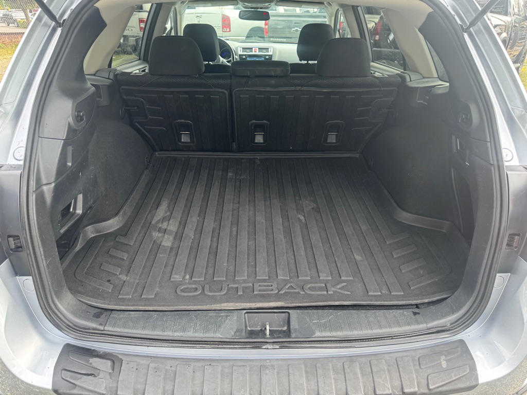 Photo 18 of this SUBARU OUTBACK