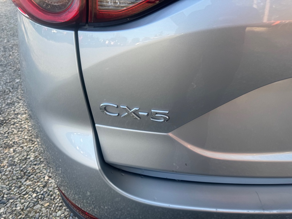 Photo 16 of this MAZDA CX-5