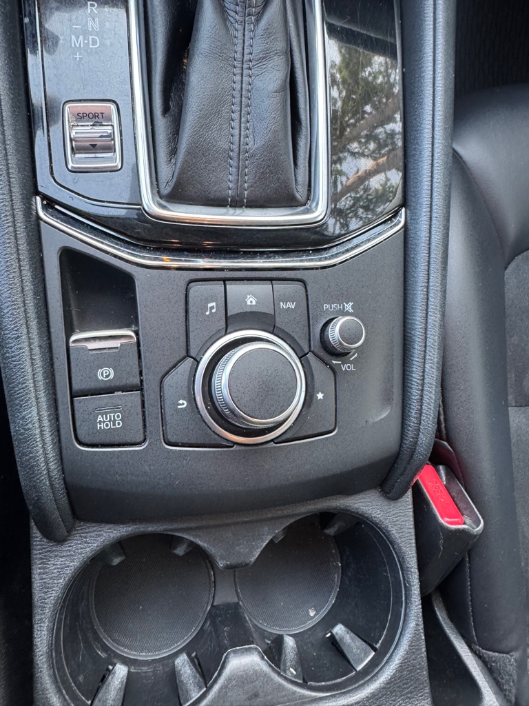 Photo 13 of this MAZDA CX-5