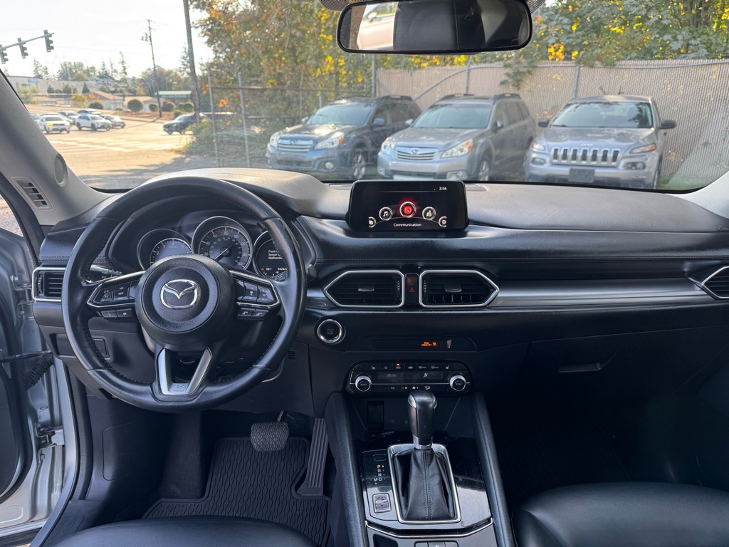 Photo 9 of this MAZDA CX-5