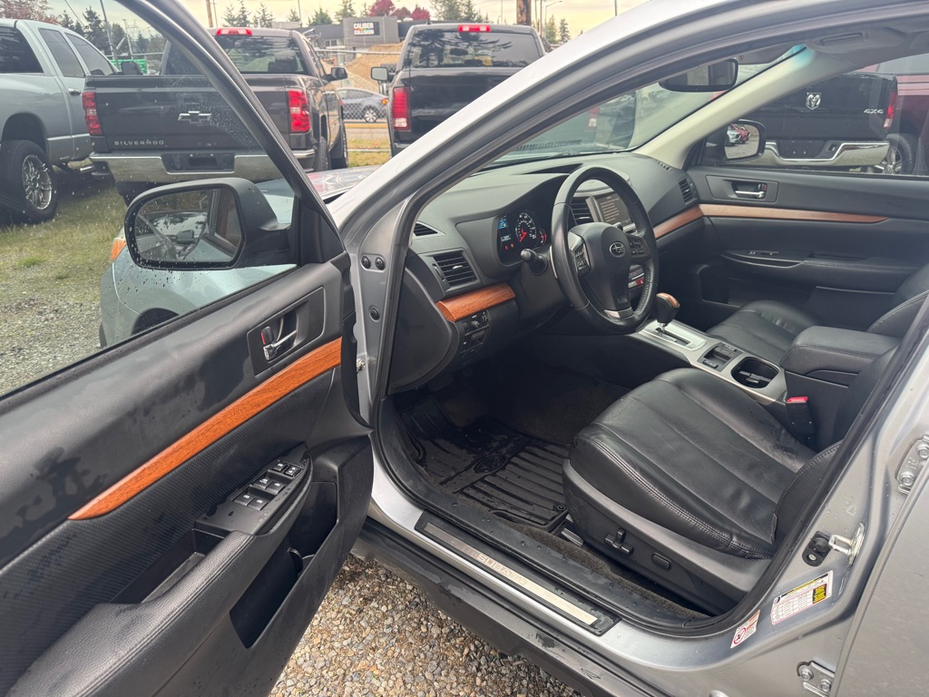 Photo 8 of this SUBARU OUTBACK