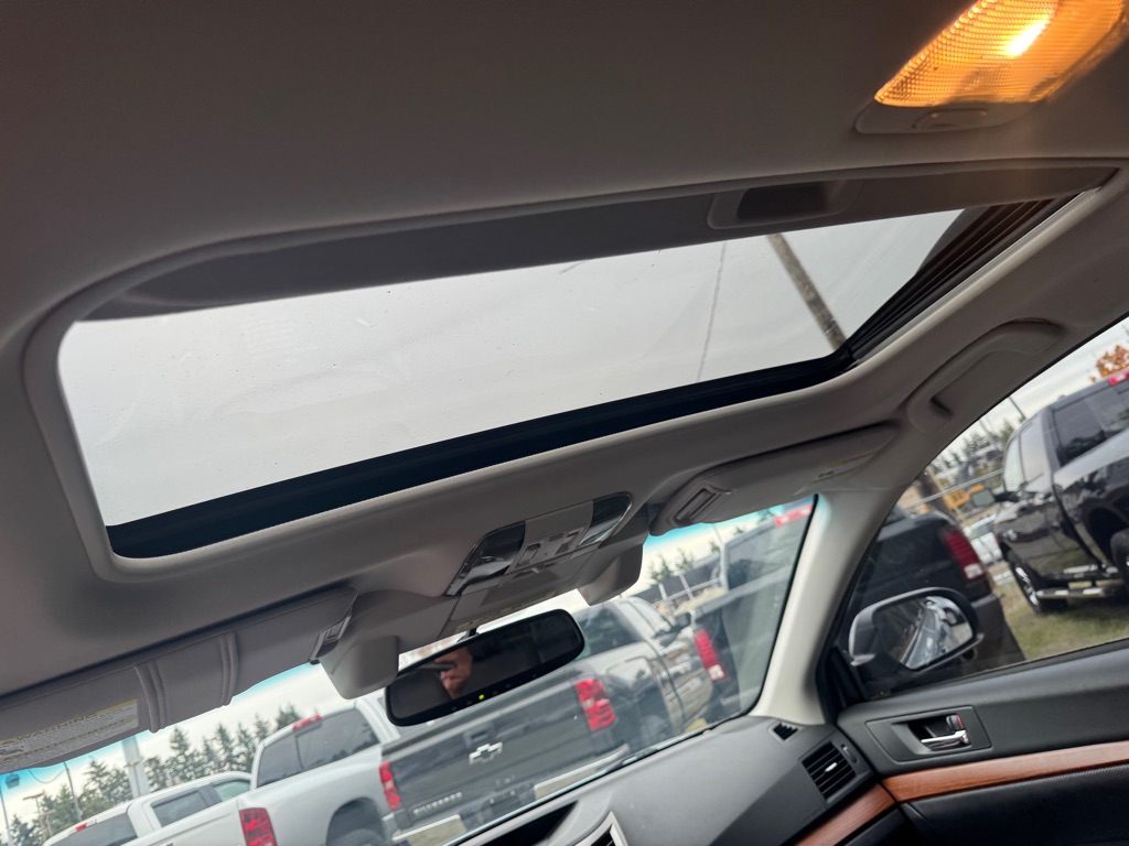 Photo 11 of this SUBARU OUTBACK