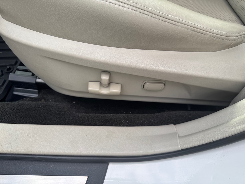 Photo 16 of this SUBARU OUTBACK