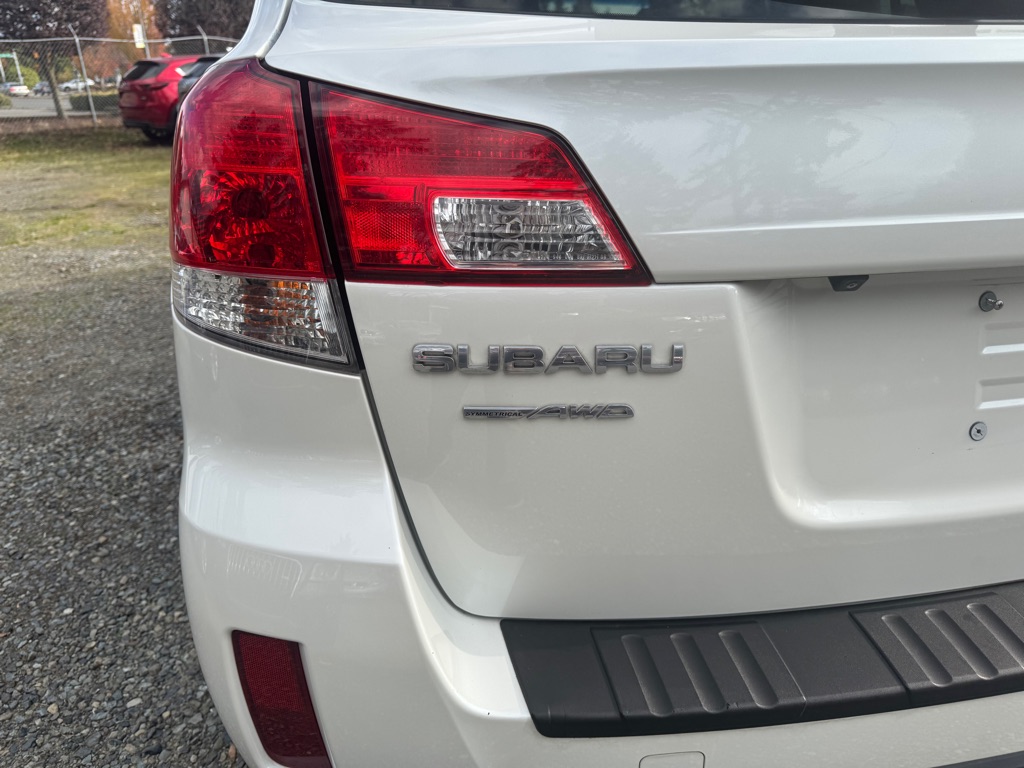 Photo 8 of this SUBARU OUTBACK