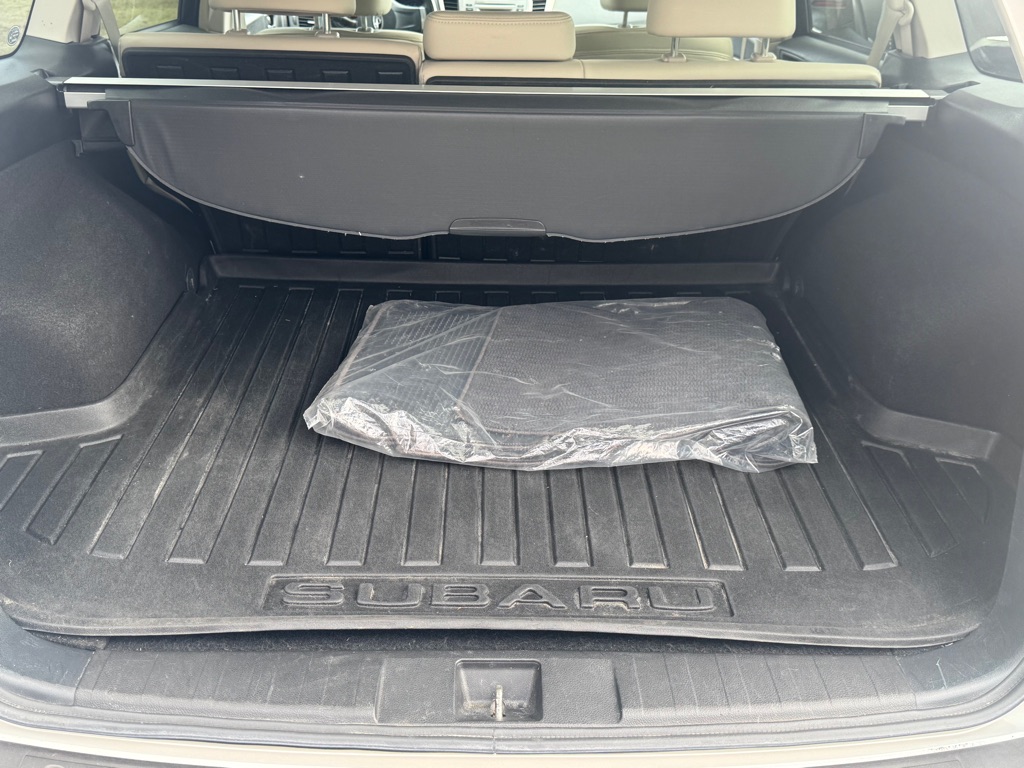 Photo 22 of this SUBARU OUTBACK