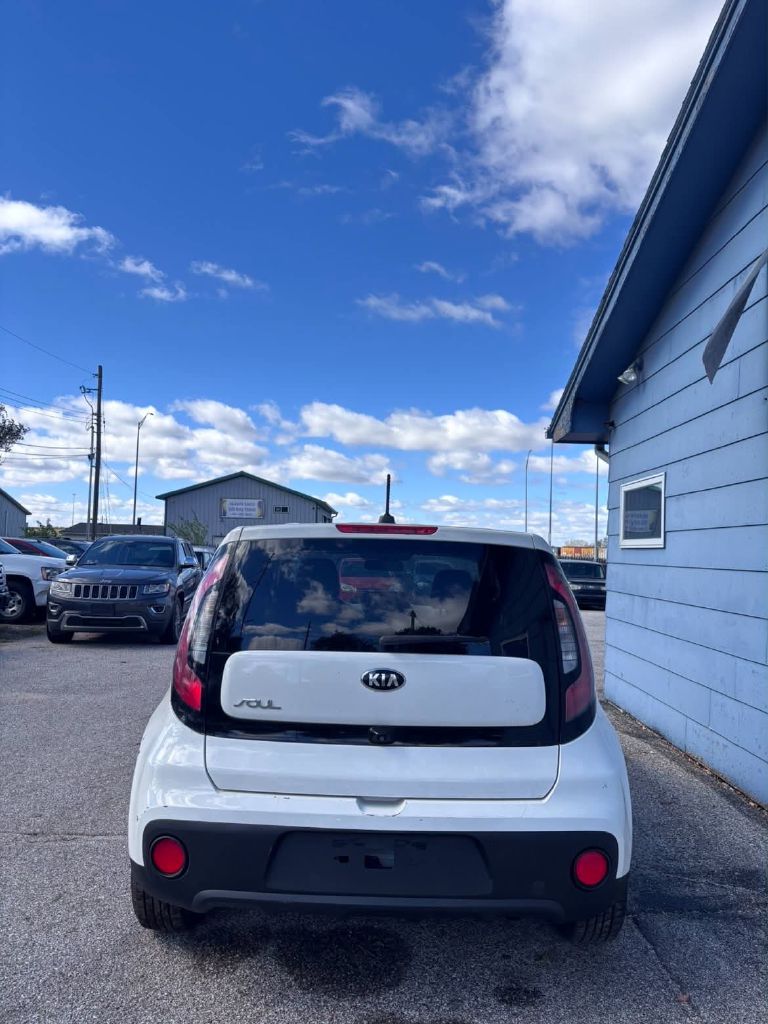 Photo 4 of this KIA SOUL